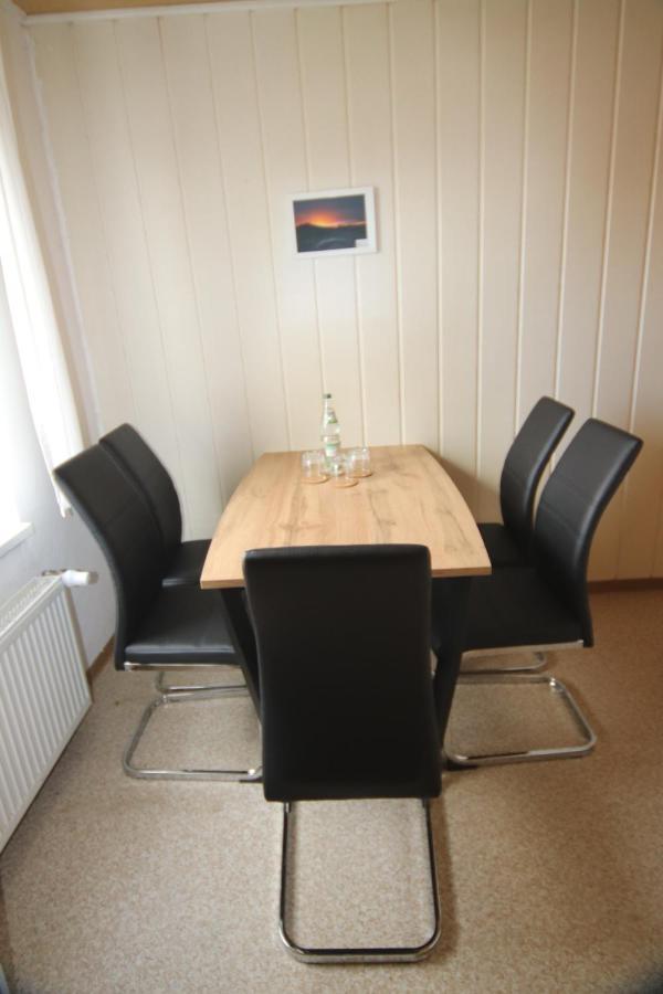 Ruhige Wohnung Mit Terrasse Nur 5 Minuten Zur Mueritz Marienfelde Luaran gambar